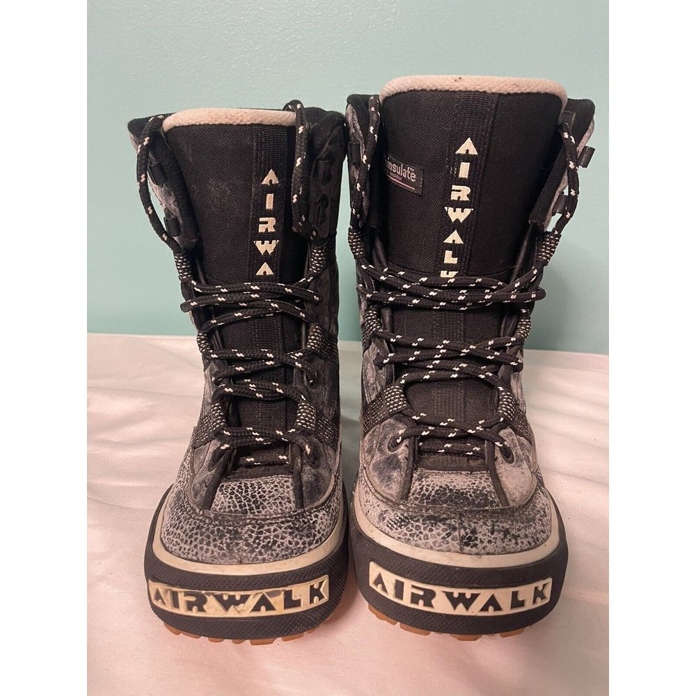AIRWALK ADVANTAGE SNOWBOARD BOOTS Women‎ SIZE 8. Thinsulate Insulation.